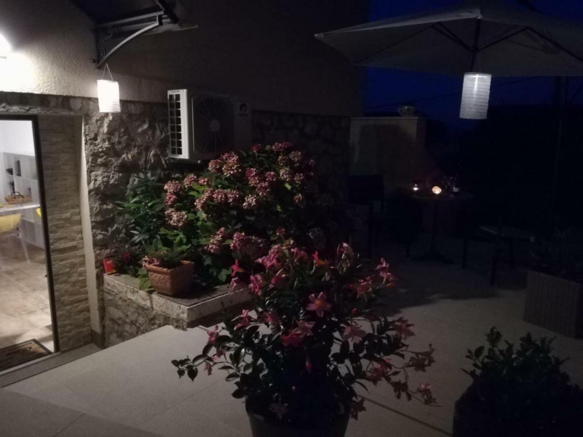 Studio Apartman Providence Šibenik Exteriör bild